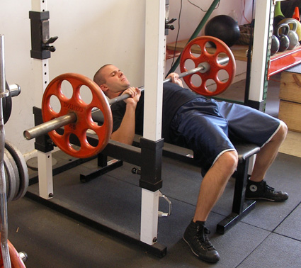 close grip  bench press exercise videos