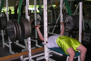 Bench Bench Pressing