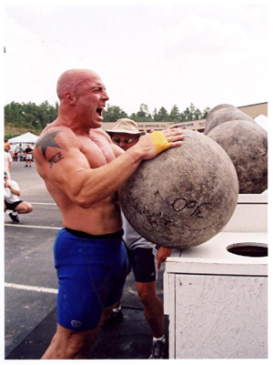 Strongman Brad Cardoza