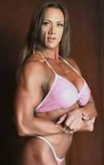 Female Bodybuilder Amber Deluca