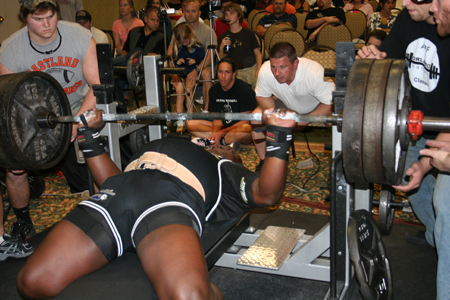 4  Mental Tricks To Increase Your Bench Press By 20%!