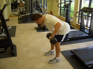 two arm dumbbell rows overhand grip