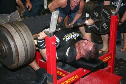Schwanke nailing his first 700 pound bench press
