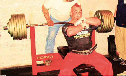 Damian Osgood the first to bench 600 weighing under 200 pounds