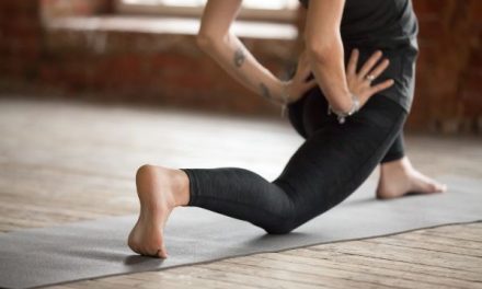 10-Minute Stretching Routine for Your Hips and Glutes